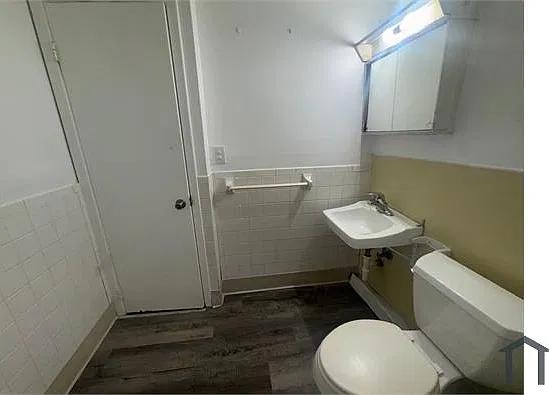 2 bed, 900 sqft, $875 — Photo 3