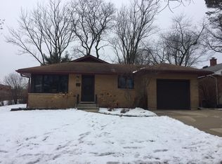634 S Stewart Ave, Lombard, IL 60148