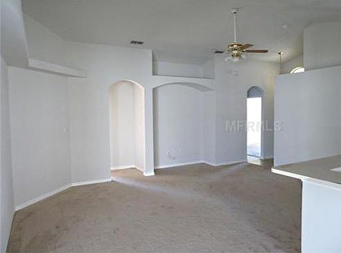4th image of 210 Ronaldale Ave