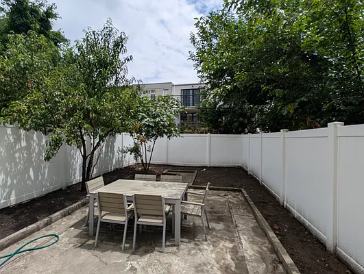 Rented by MySpaceNYC | media 1