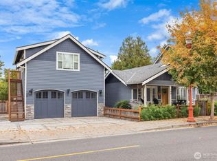 180 NW Dogwood St, Issaquah, WA 98027