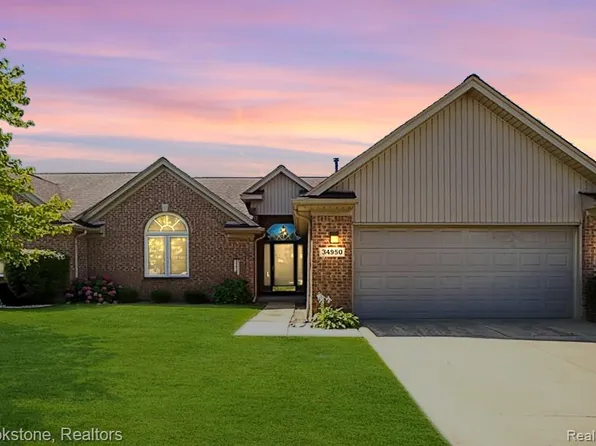 34950 Mourning Dove Ln, Richmond, MI 48062