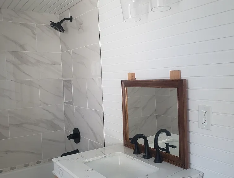 1324 W 35th St #1 — Photo 10