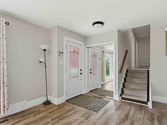 5th image of 302 King St