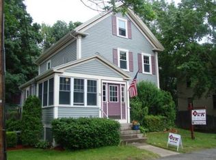 25 Prescott St, Reading, MA 01867