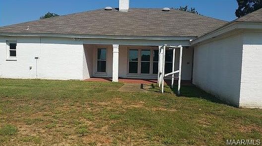 3rd image of 8 Oldfield Dr