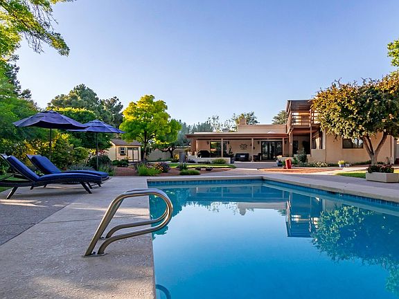 4th image of 5601 Planeta Ct NE
