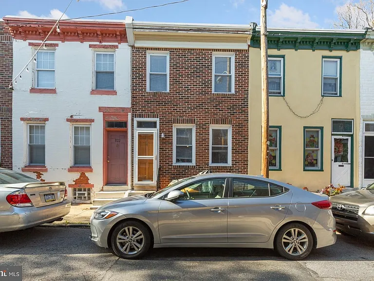 824 N Judson St — Photo 23