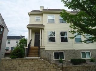 2086 Wellens St, Chaska, MN 55318