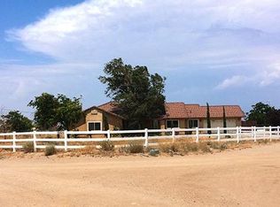 10435 Barker Rd, Oak Hills, CA 92344