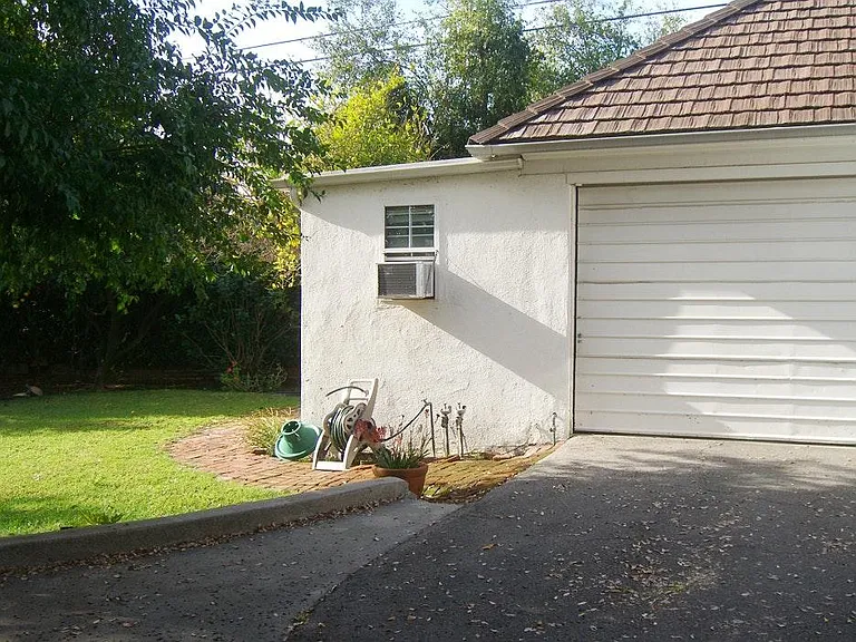 1808 W Mountain St — Photo 13