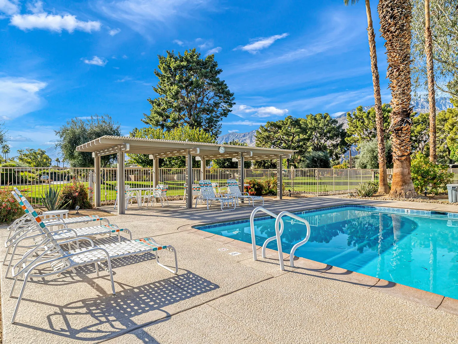 3 bed, 1400 sqft, $3,300 — Photo 4