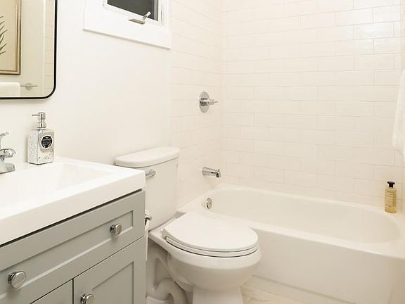 4th image of 298 Encina Ave