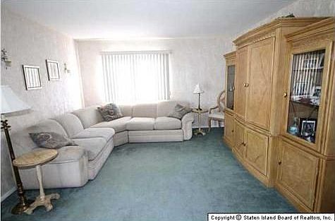 3rd image of 22 Sunfield Ave