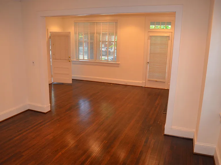621 W Princess Anne Rd — Photo 15