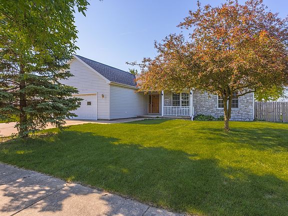 2nd image of 507 Lloyd Dr
