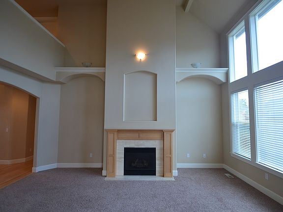 3rd image of 17116 138th Avenue Ct E