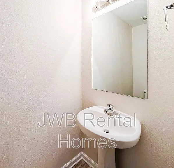 6869 Lake Mist Ln — Photo 7