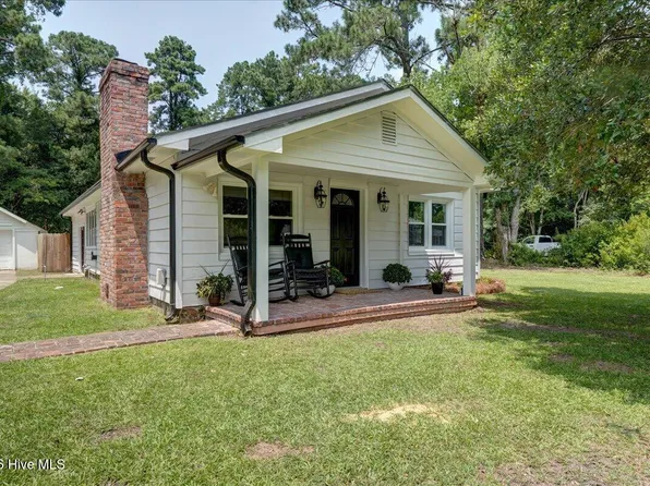 614 W Thurman Road, New Bern, NC 28562