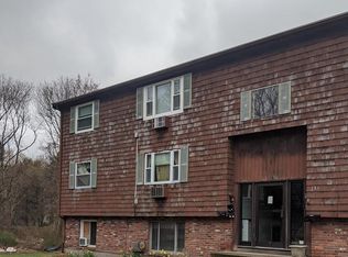 135 John A Dunn Memorial Dr APT 8, Rockland, MA 02370