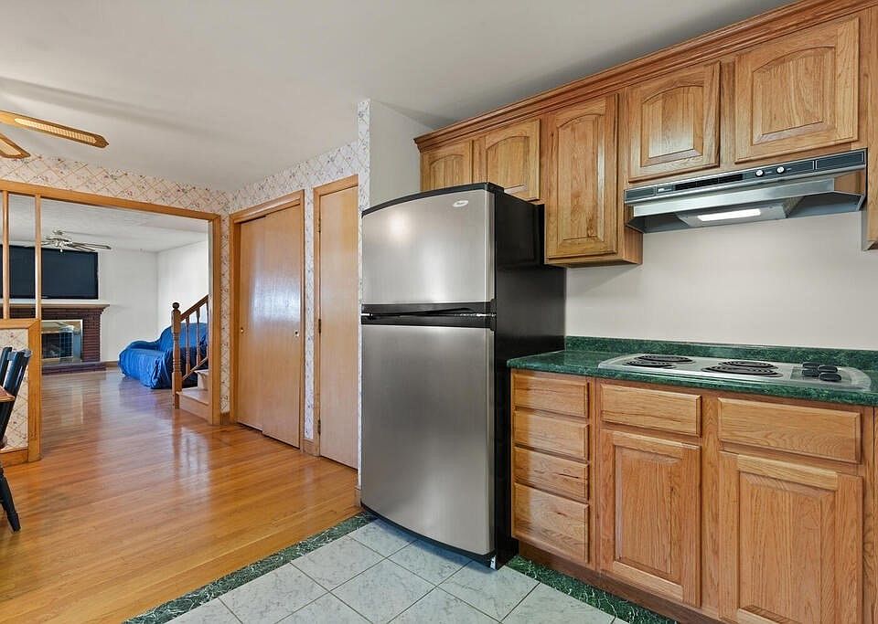 205 Pine St, Brockton, MA 02302 Zillow