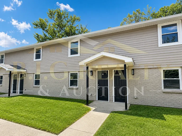 113 Roland St #2 — Photo 4