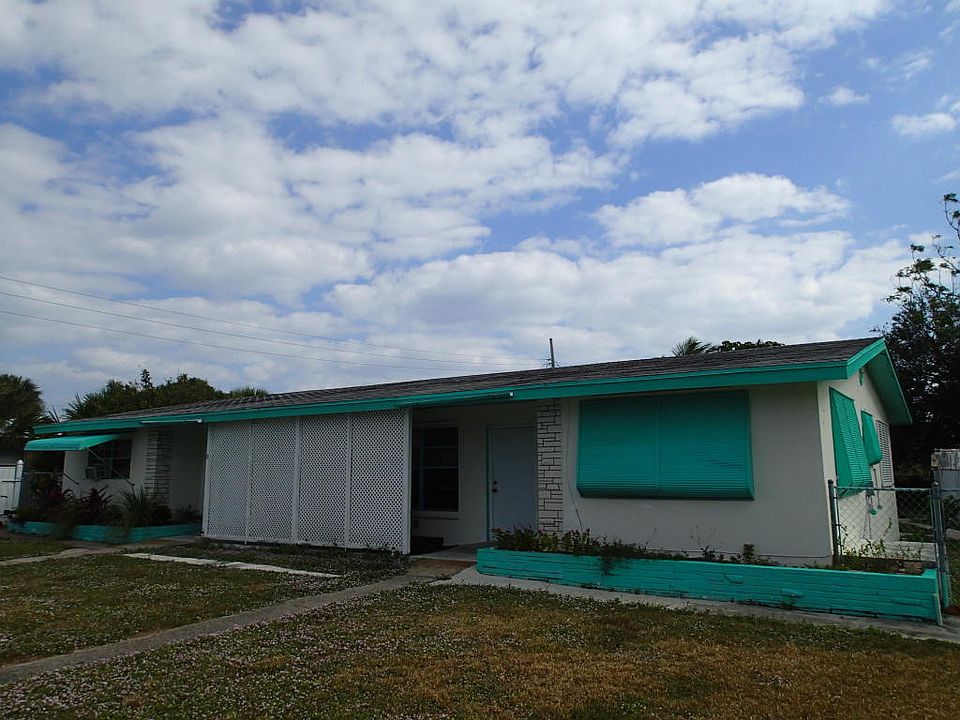 1st image of 19167 SE Hillcrest Dr