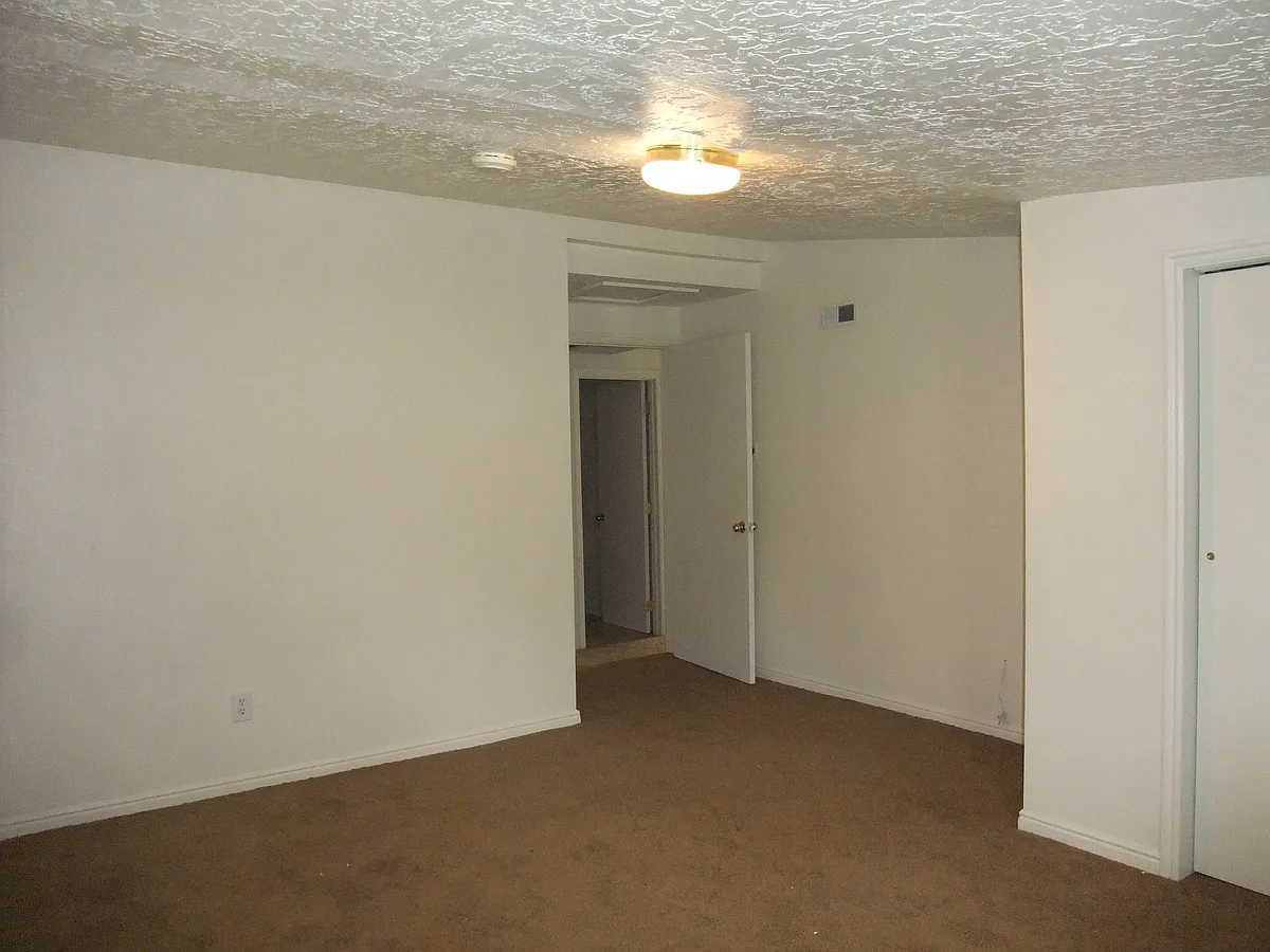 Building Photo - 3455 Brinker Ave #3
