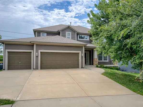 22005 W 96th St, Lenexa, KS 66220