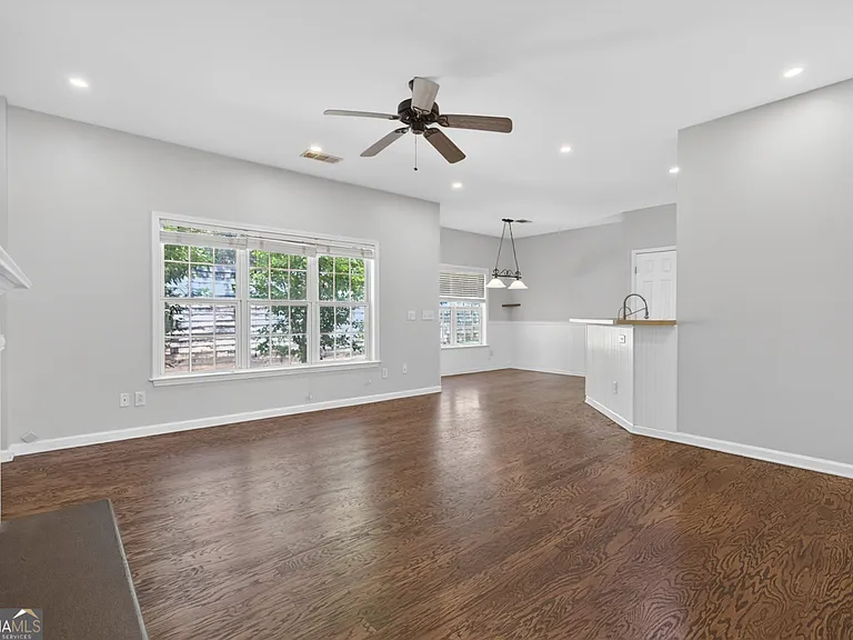 28 Stonehenge Ct — Photo 18