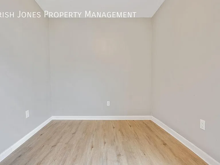 98 Edson St #3 — Photo 12