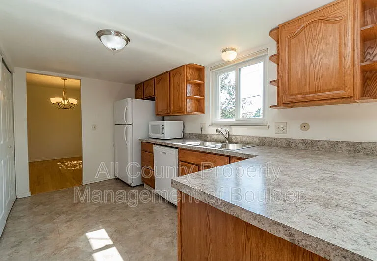 1530 Ithaca Dr — Photo 15