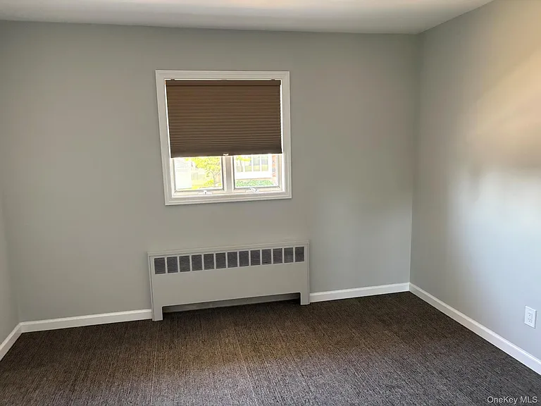 393 N Virginia Ave — Photo 13
