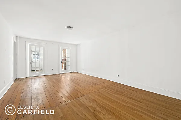 Rented by Leslie J. Garfield | media 9