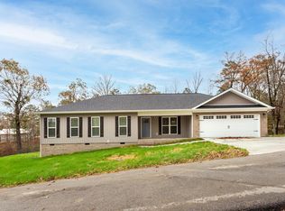 30 Phil Pl, Ohatchee, AL 36271