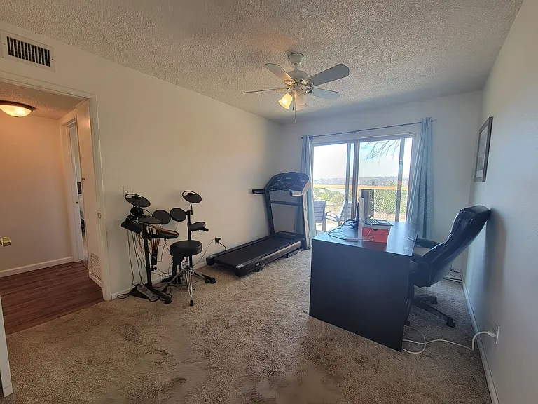 7620 Lone Star St — Photo 25