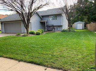 601 S Nicholas Ave, Brandon, SD 57005