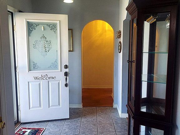 4th image of 2716 Southern Oaks Dr