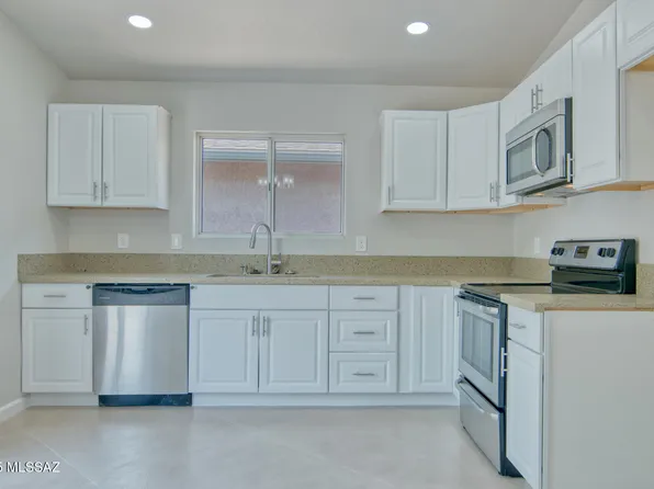 4784 S Wild Rose Dr, Tucson, AZ 85730