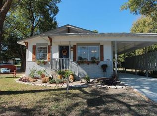 1901 N Lynn St, Taylor, TX 76574