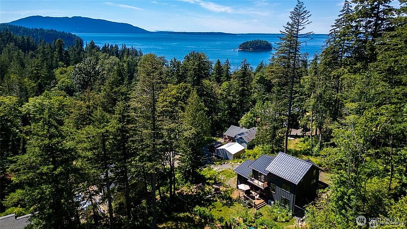 2nd image of 760 Chuckanut Drive