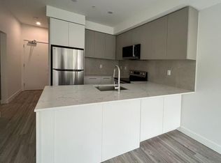 17733 57a Ave #A204, Surrey, BC V3S 8E2