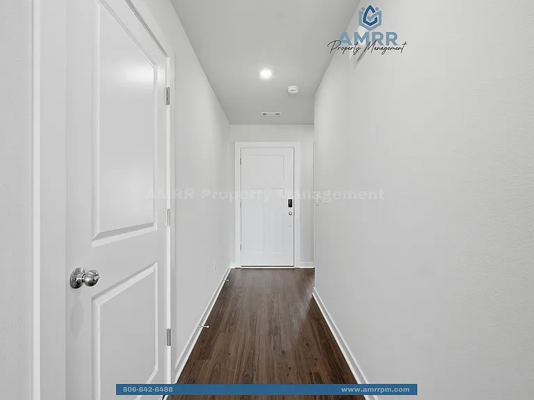 400 Cattleman Ln — Photo 14