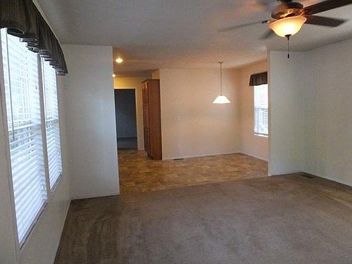 2nd image of 52 E Hedgewood Ln