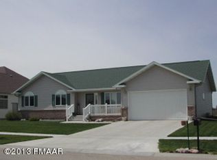3903 Westmoor Dr, Moorhead, MN 56560