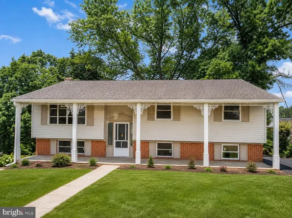 236 Ameda Dr, Jacobus, PA 17407