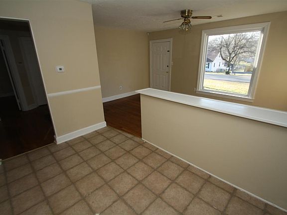 4th image of 2507 Woodyhill Dr
