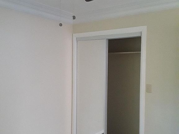 5th image of 599 N Oakland Ave APT 2
