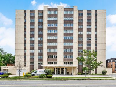 141 N La Grange Rd APT 905, La Grange, IL, 60525