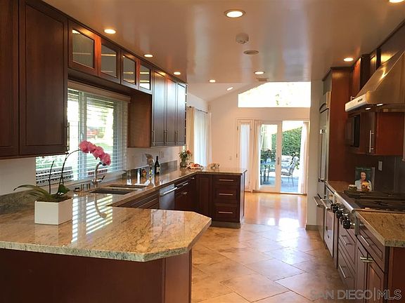 4th image of 628 Camino Catalina